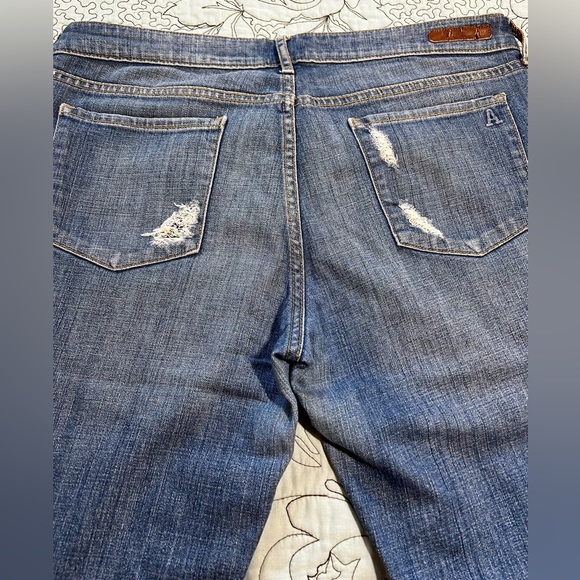 ARTICLES OF SOCIETY Distressed Straight Cropped Jeans Size 31 - Picture 10 of 11